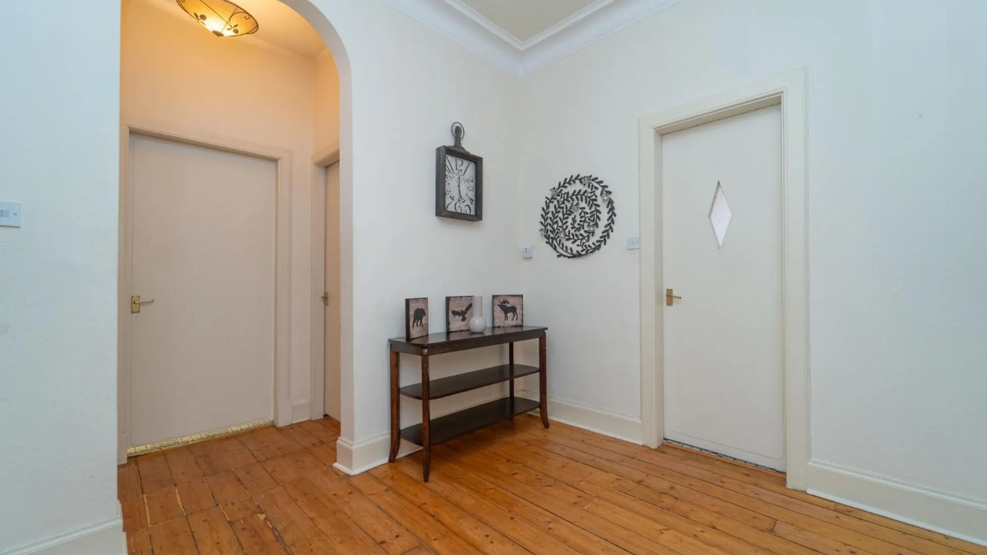 Large City Corner Apartment Edimburgo