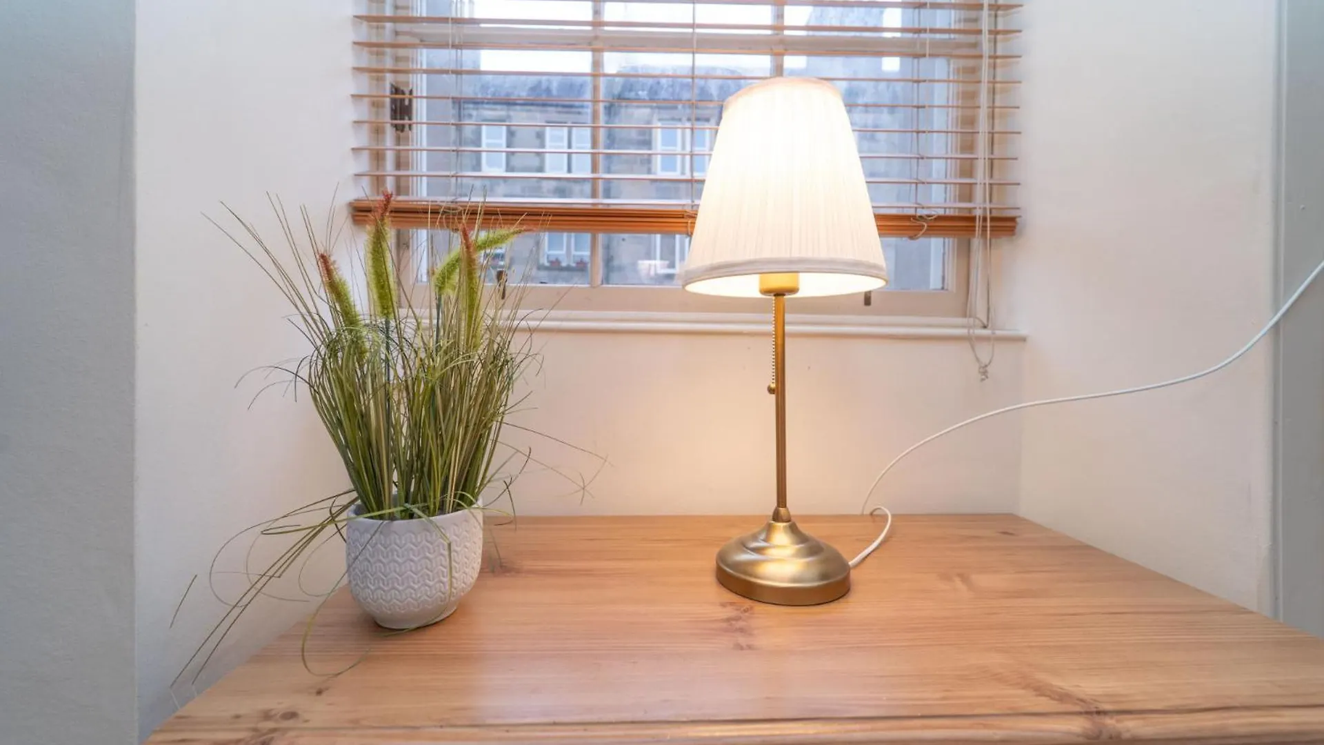 Large City Corner Apartment Edimburgo 0*,
